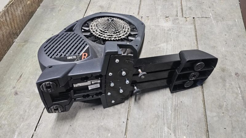 trenažer Elite Direto XR silnička i mtb
