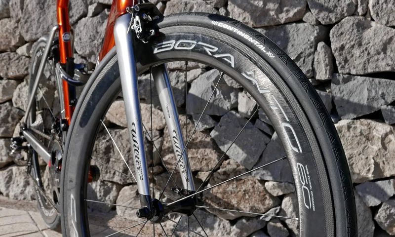 Ultra rychle Karbonove kolesa Campagnolo Bora WTO 60-Ceramic 