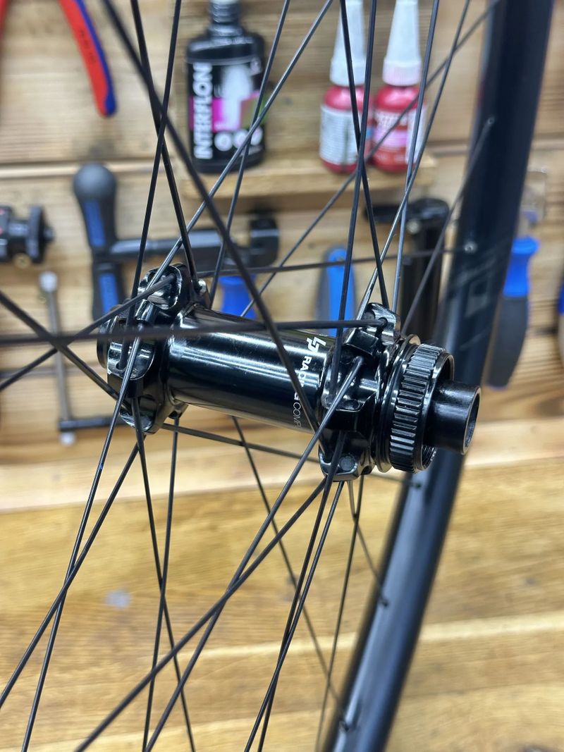 MTB karbnová kola Lapiere Racing | BOOST | Sram XD | 1474 gramů