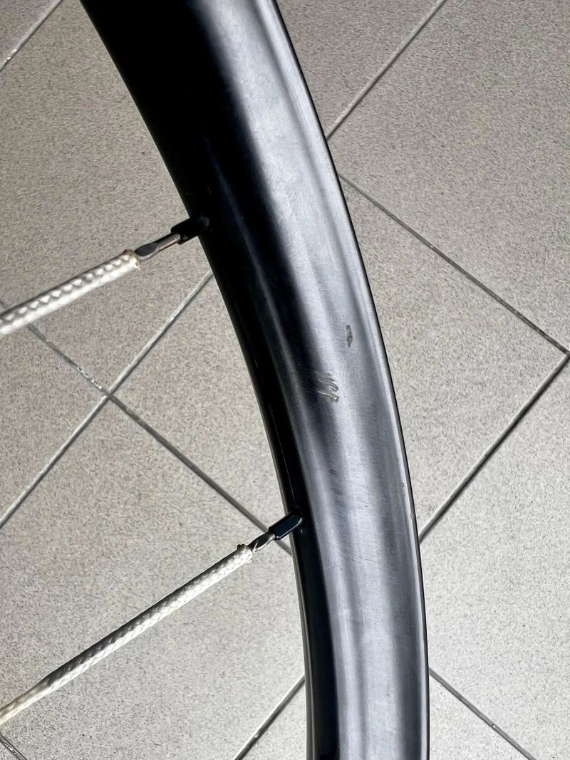 TEST karbonové výplety 29" DUKE Lucky Jack SLS5 31-28/350 / Erase HF / Berd 1.220 g (jeté 4 měsíce)