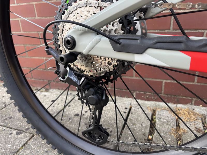 Elektrokolo Mondraker Crafty Carbon R