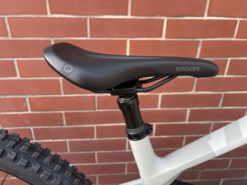 Elektrokolo Mondraker Crafty Carbon R