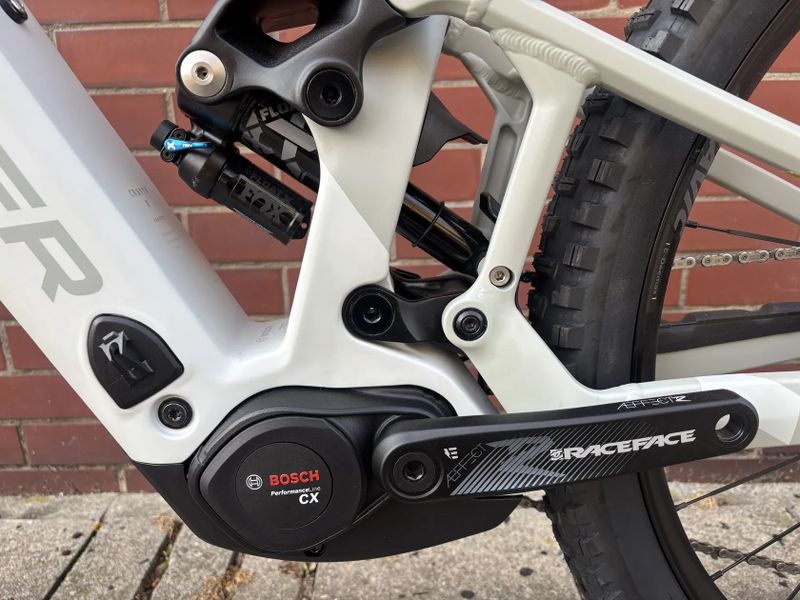 Elektrokolo Mondraker Crafty Carbon R