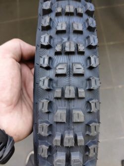 Continental Kryptotal 29x2,4 + 27,5x2,6