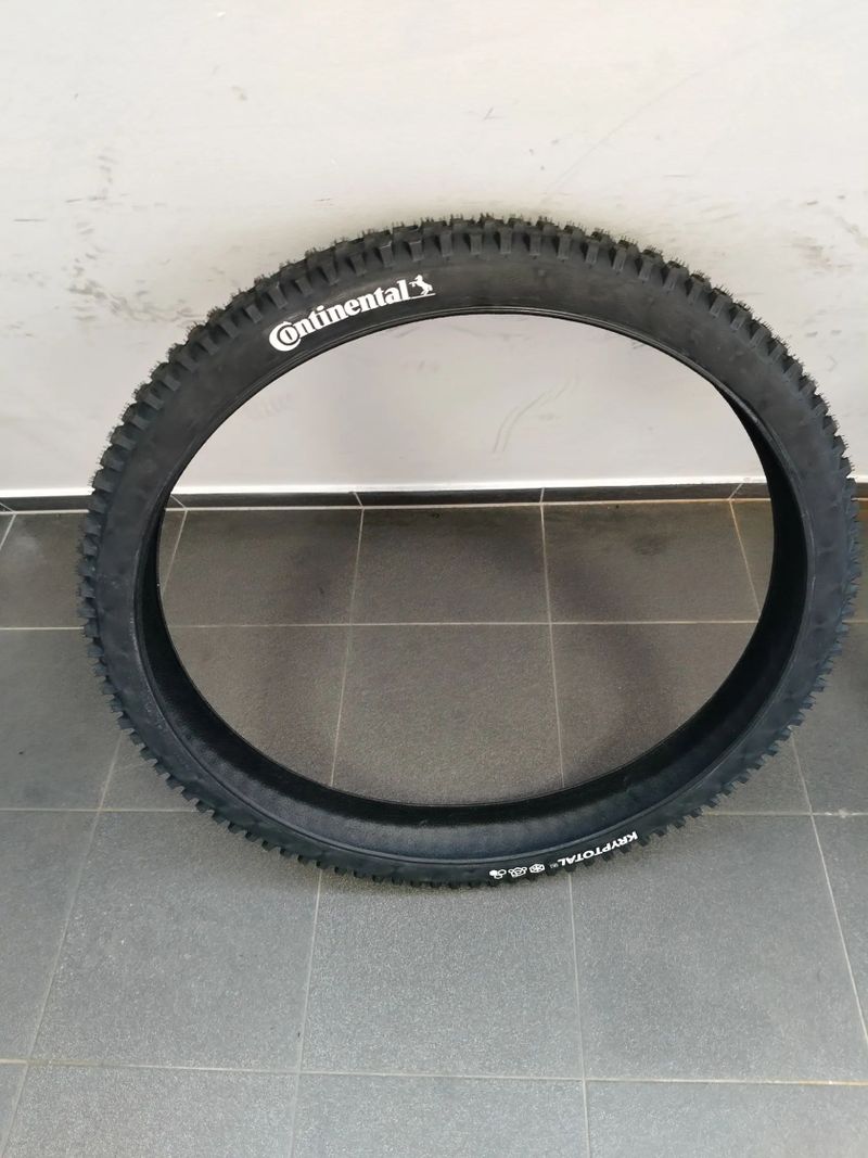 Continental Kryptotal 29x2,4 + 27,5x2,6