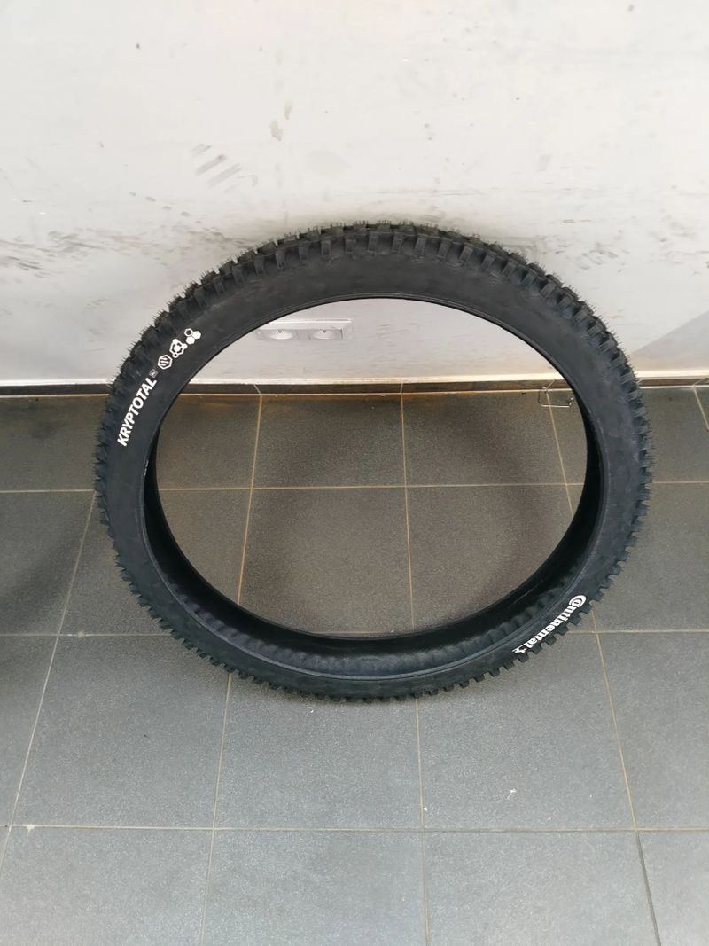 Continental Kryptotal 29x2,4 + 27,5x2,6