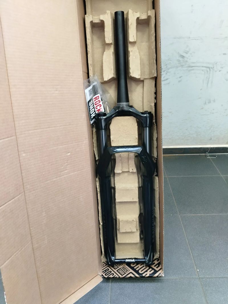 RockShox AM FS RCNS RL 29 ( RECON ) – nová vidlice + celý sloupek