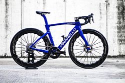 Pinarello Dogma F Glory Blue, Shimano Dura-Ace Di2, Drive Helix