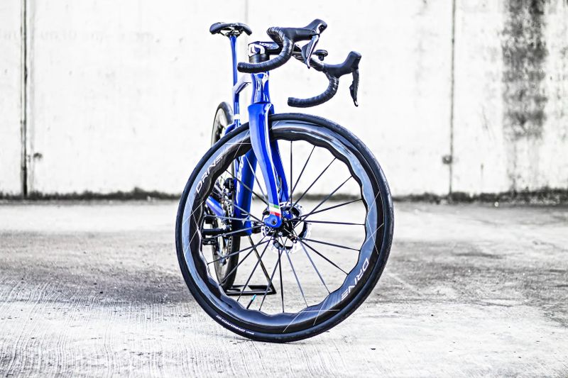 Pinarello Dogma F Glory Blue, Shimano Dura-Ace Di2, Drive Helix