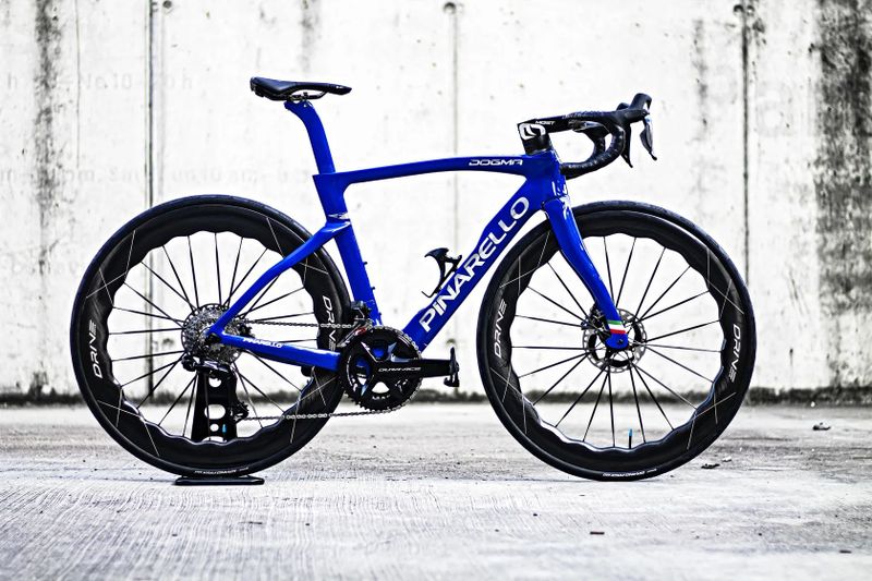 Pinarello Dogma F Glory Blue, Shimano Dura-Ace Di2, Drive Helix