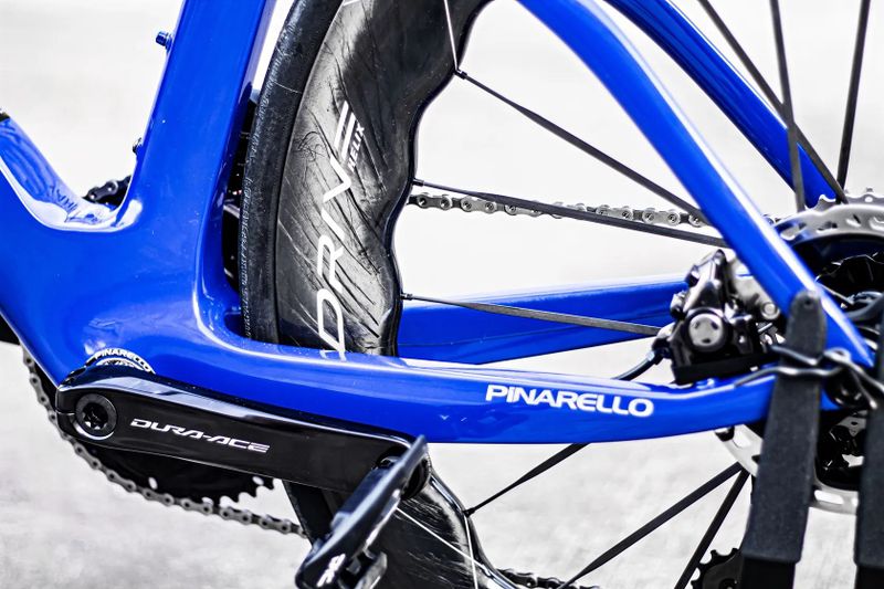 Pinarello Dogma F Glory Blue, Shimano Dura-Ace Di2, Drive Helix
