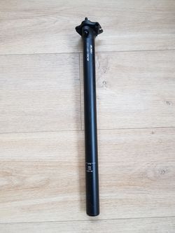 Sedlovka Superior One Race Alloy 27,2 400mm