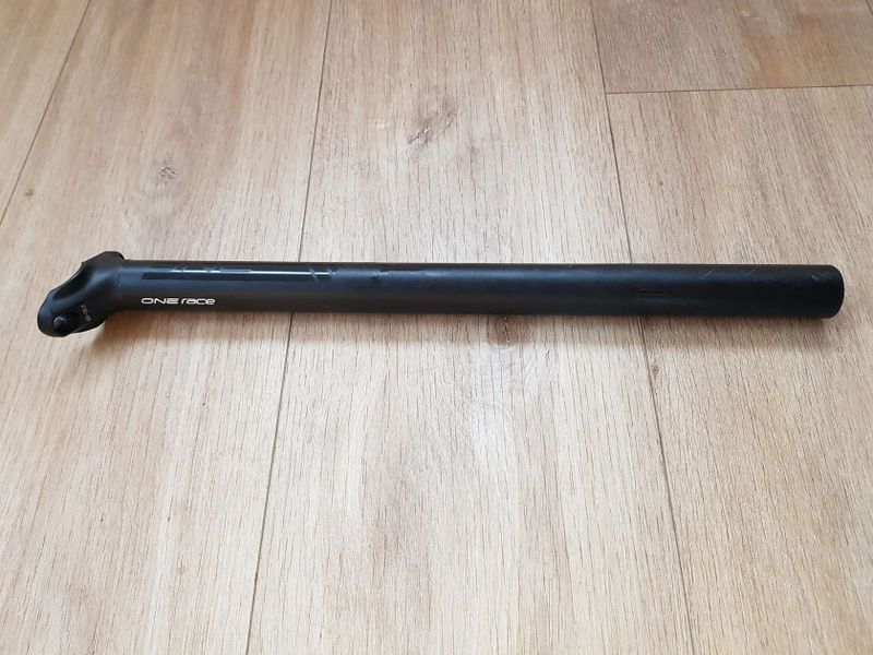 Sedlovka Superior One Race Alloy 27,2 400mm