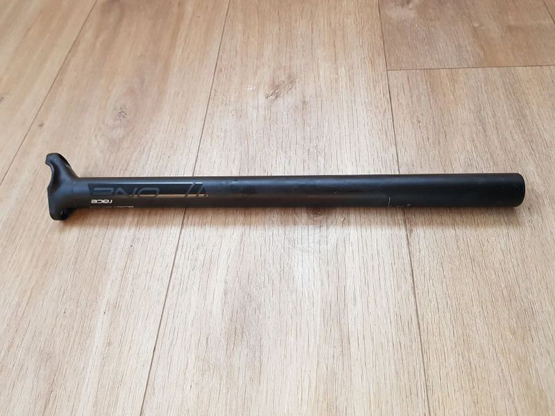 Sedlovka Superior One Race Alloy 27,2 400mm