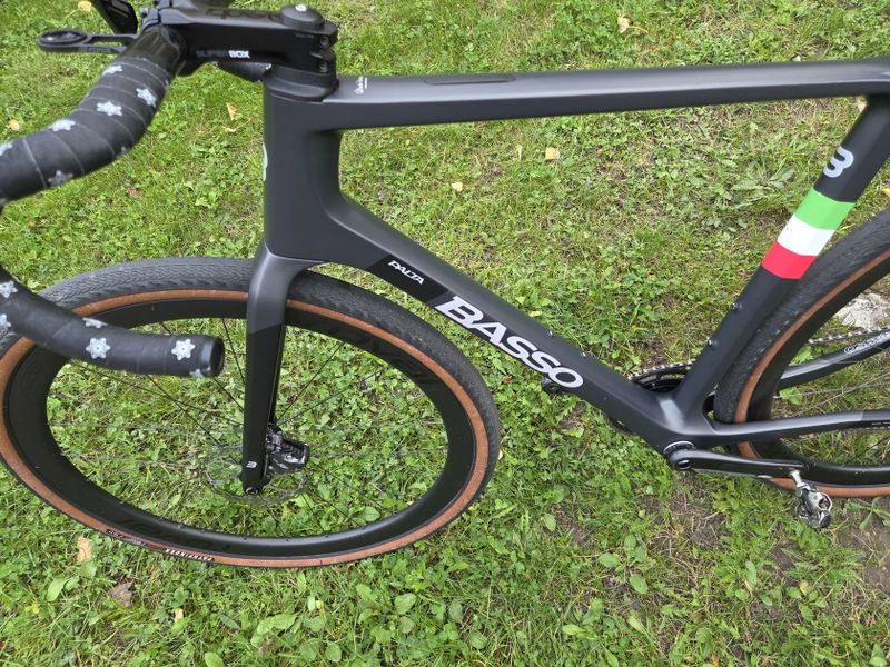 Basso Palta - kliky Quarq s wattmetrem, Shimano GRX Di2, 11speed