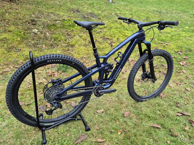 Prodám Trek Fuel EX 9.8 GX GEN 6, velikost M v záruce
