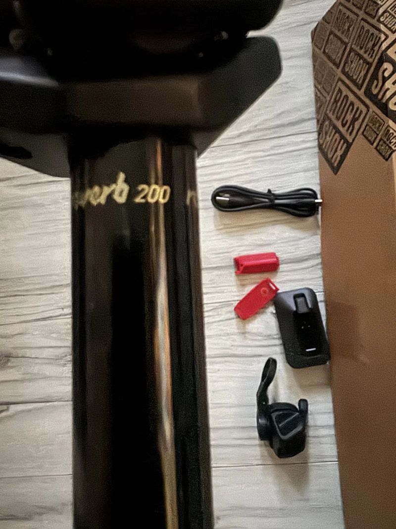 RockShox Reverb AxS B1 30.9mm vcetne PODu Nova