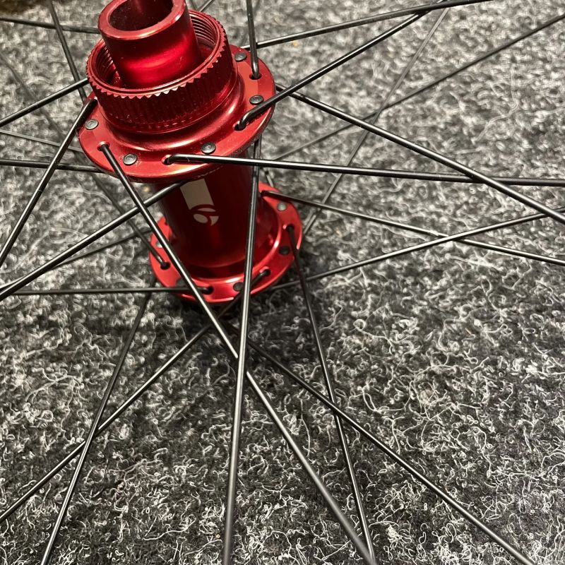 Výprodej nových předních kol Bontrager 29”