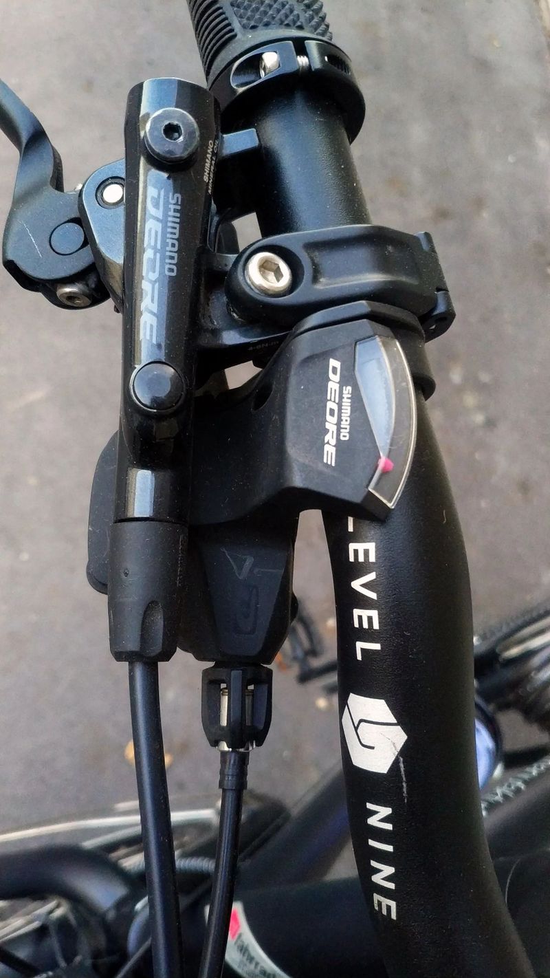 VSF fahrradmanufaktur T500, špičkové cestovní kolo, kompletně seřízené, minimálně jeté
