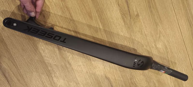 PEVNÁ KARBONOVÁ VIDLICE TOSEEK 29"