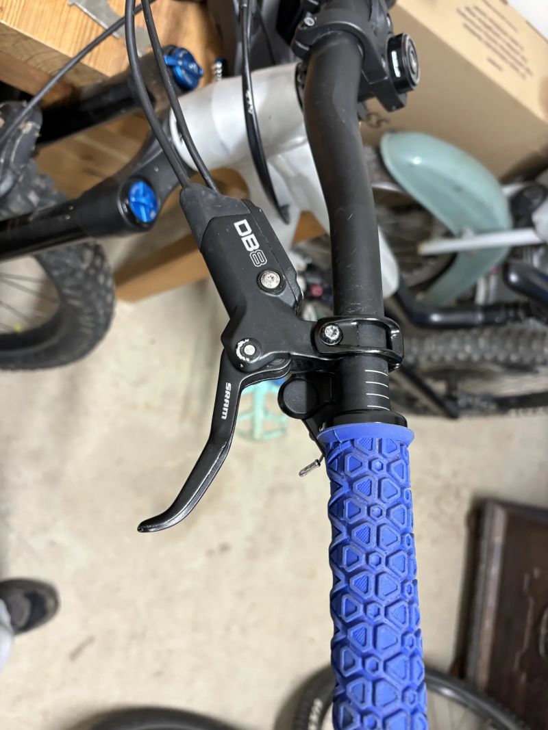 Sram db 8