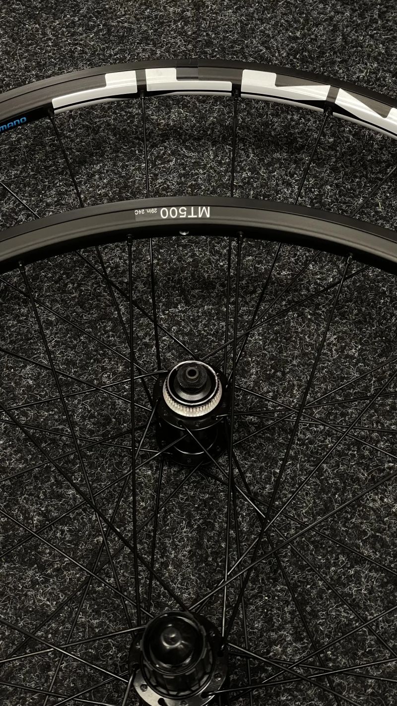 Nové Shimano MT 500 29” Rychloupinak