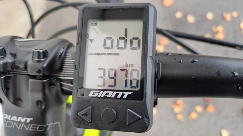 Prodám elektrokolo Giant Fathom E+1 Pro model 2019 