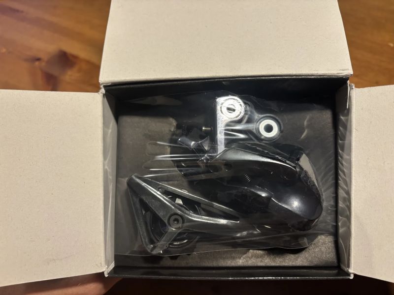 Nová Shimano Dura-Ace přehazovačka 