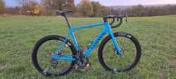 Canyon Ultimate CF SL 8 Disc Aero