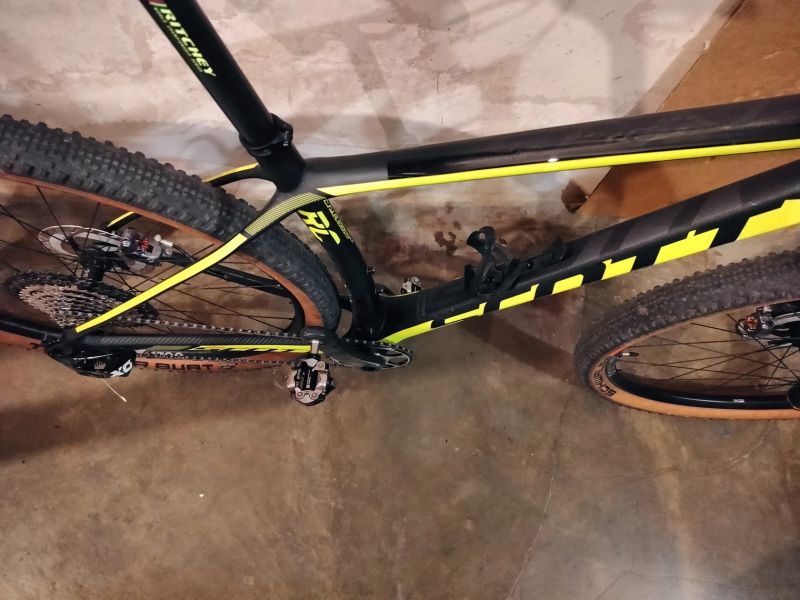 Scott Scale RC World Cup HMX carbon vel. L
