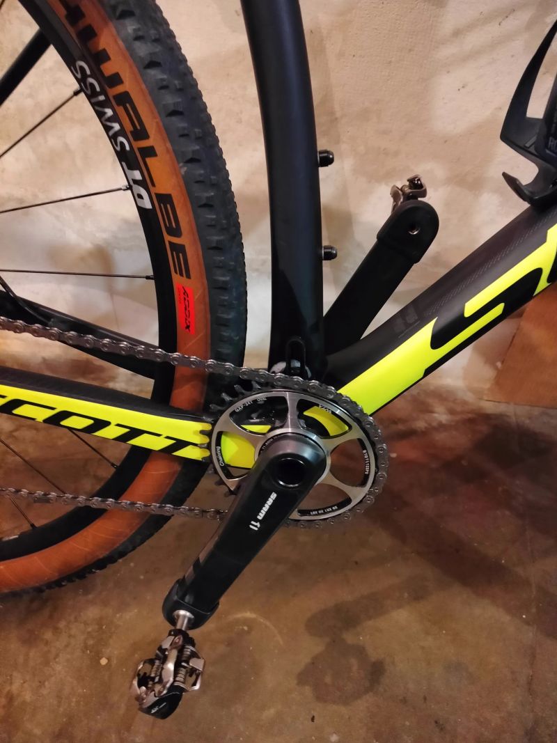 Scott Scale RC World Cup HMX carbon vel. L