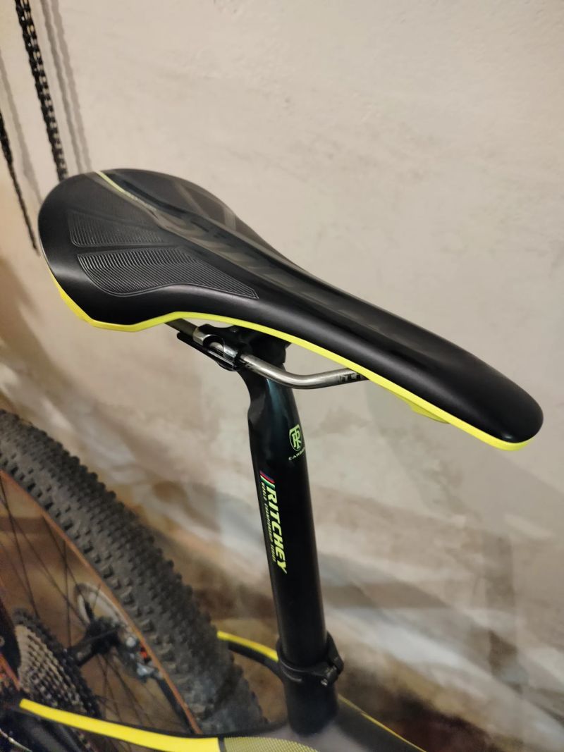 Scott Scale RC World Cup HMX carbon vel. L