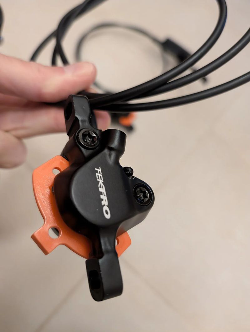 Prodám přední a zadní brzdu Tektro HD-M280