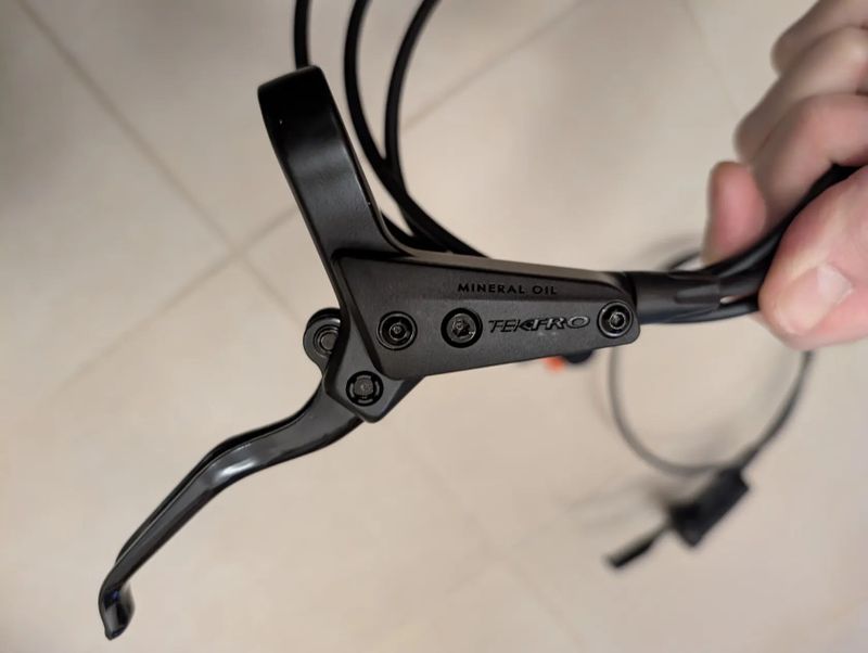 Prodám přední a zadní brzdu Tektro HD-M280