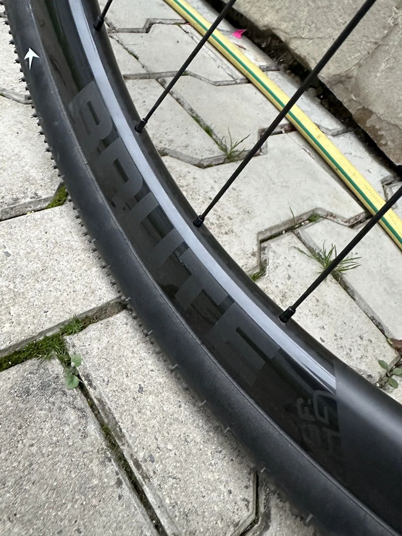 Carbon gravel