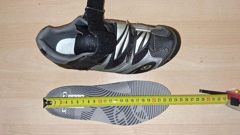 Dámské cyklistické tretry Giro Riela