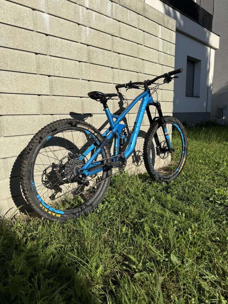 Canyon strive CF 8.0 Race
