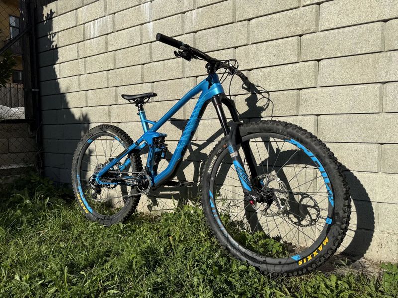 Canyon strive CF 8.0 Race
