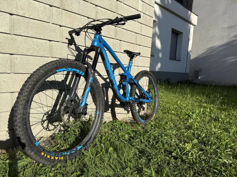 Canyon strive CF 8.0 Race