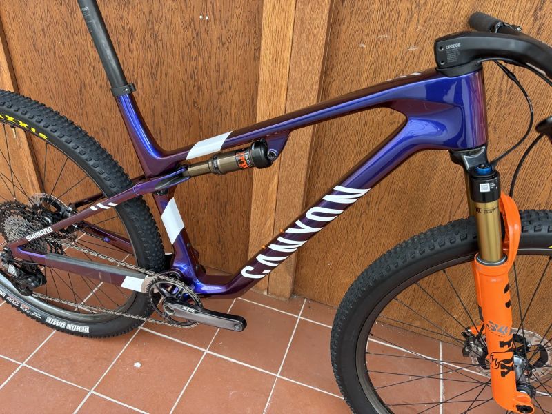 CANYON LUX CFR, vel. L - 495 mm - zakázková stavba - SHIMANO XTR 1 x 12 / FOX / DT SWISS 