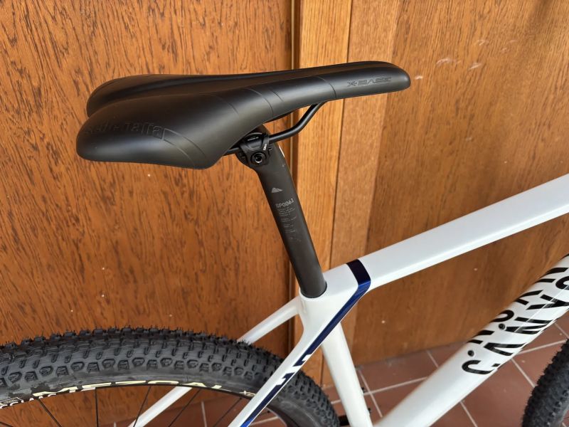 CANYON EXCEED CFR - SHIMANO XT 1 x 12 - VEL. M (46 cm) - NOVĚ POSTAVENO