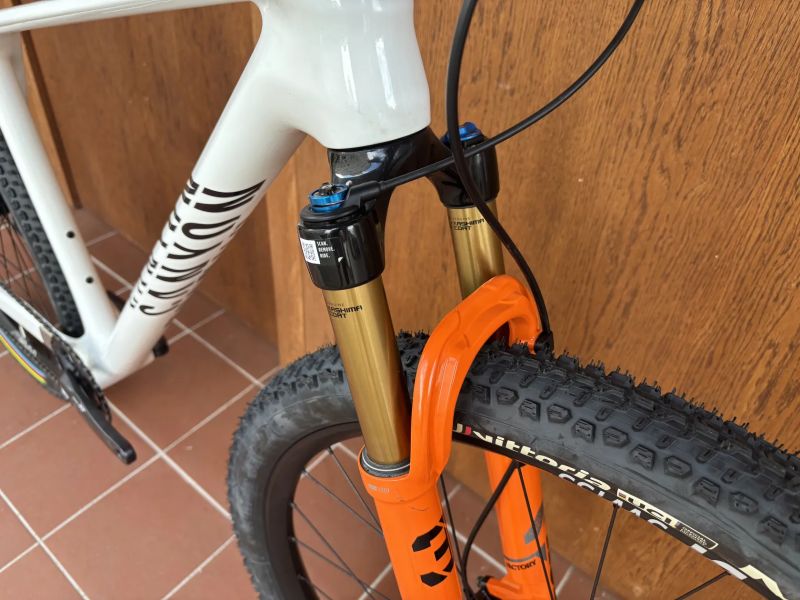 CANYON EXCEED CFR - SHIMANO XT 1 x 12 - VEL. M (46 cm) - NOVĚ POSTAVENO