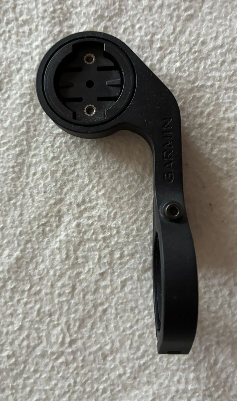 Garmin Edge - předsazený držák na kolo
