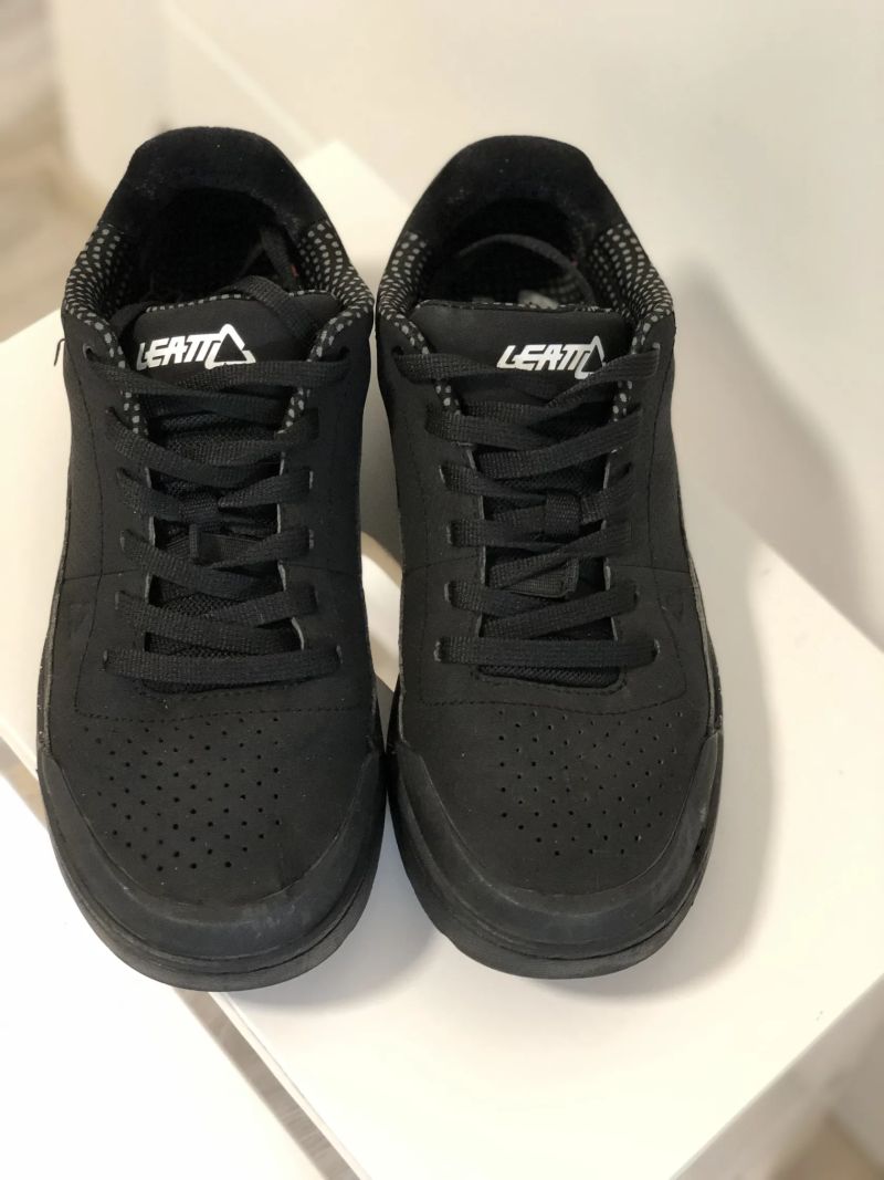 Boty LEATT MTB 2.0 Flat shoe Black