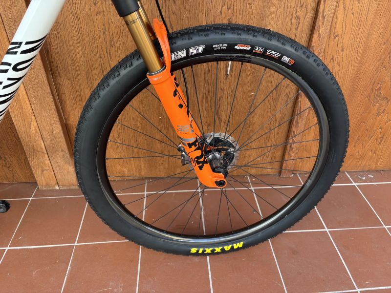 CANYON EXCEED CFR - SHIMANO XTR 1 x 12 - VEL. L (49 cm) - testovací model - VÝPRODEJ
