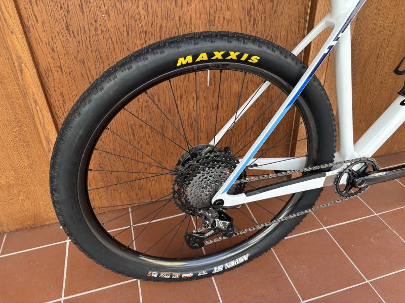 CANYON EXCEED CFR - SHIMANO XTR 1 x 12 - VEL. L (49 cm) - testovací model - VÝPRODEJ