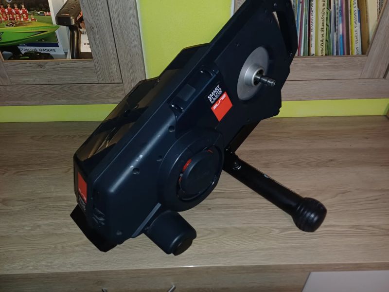 🚴‍♂️ Elite Turno – chytrý trenažér ve špičkovém stavu! 🚴‍♂️