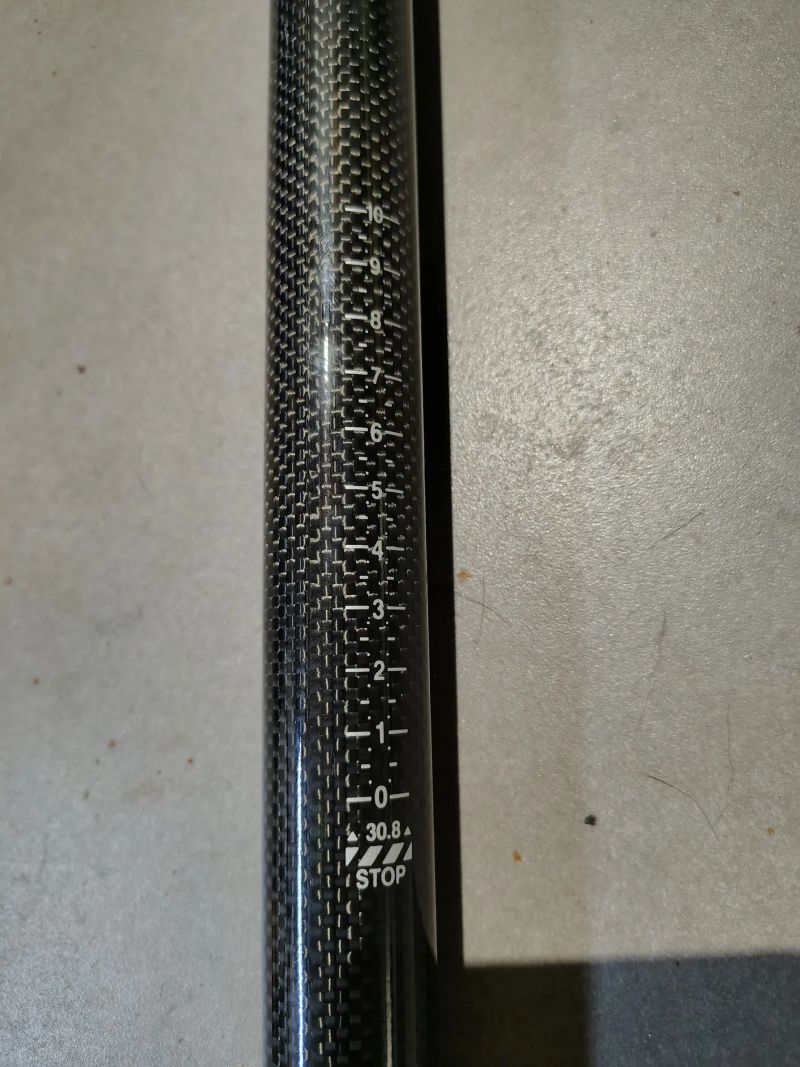 Sting karbon 30,8mm, 400mm,offset 0mm