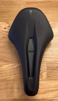Sedlo Fizik Terra Argo X5 150 mm