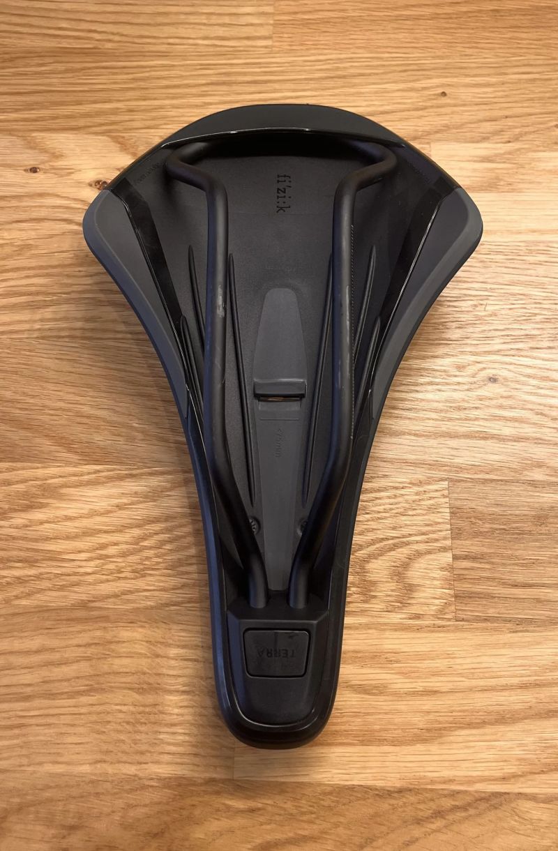 Sedlo Fizik Terra Argo X5 150 mm